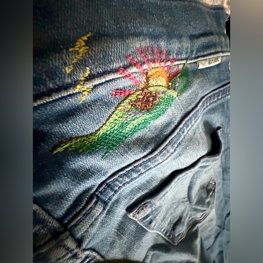 MOTHER Mid Rise Dazzler Ankle Jeans Embroidered Denim 25 Rare - Picture 15 of 16